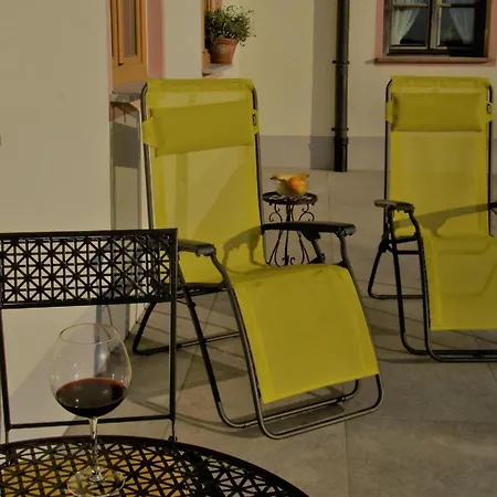 In Mit Grosser Terrasse Apartment *